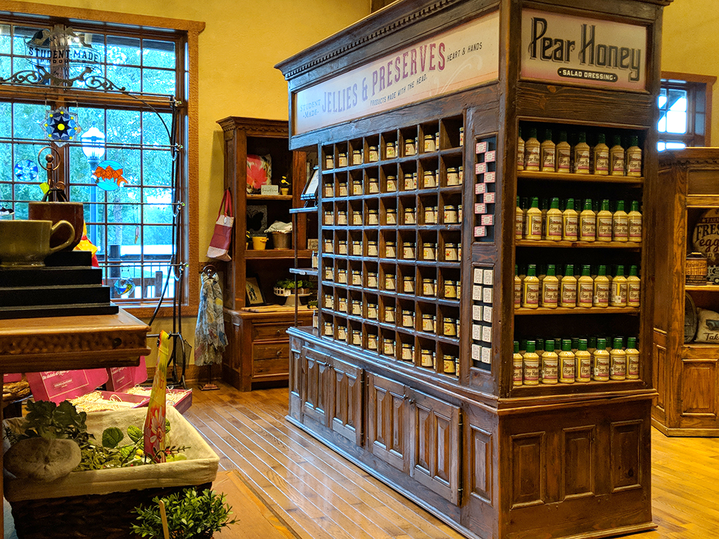 The Keeter Center gift shop jelly display